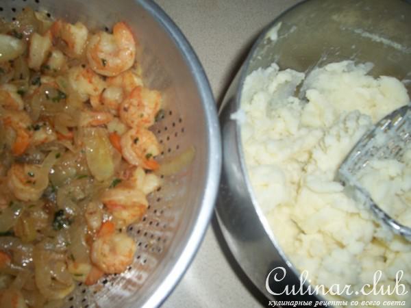 картофельный рулет с мидиями(креветки).