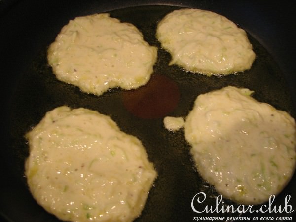 оладьи кабачковые ( ароматные)