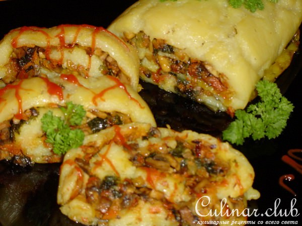 Постный картофельный рулет с грибами и овощами
