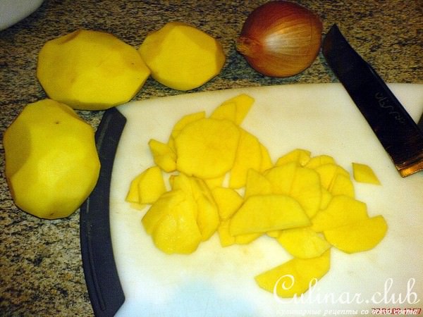 Куриные крылышки под майонезом в духовке с картофелем