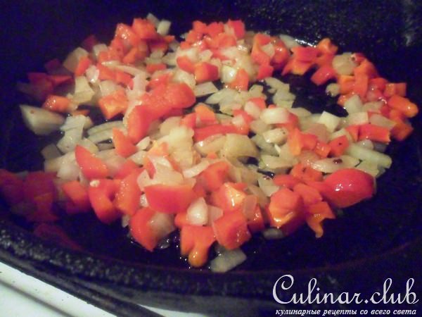 Стручковая фасоль, запечённая с яйцом
