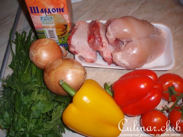 Фрикасе из курицы с болгарским перцем.