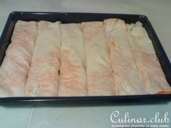 Пирог-рулет с тыквой и грецкими орехами