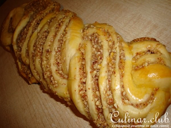 Плетенка с миндалем 2