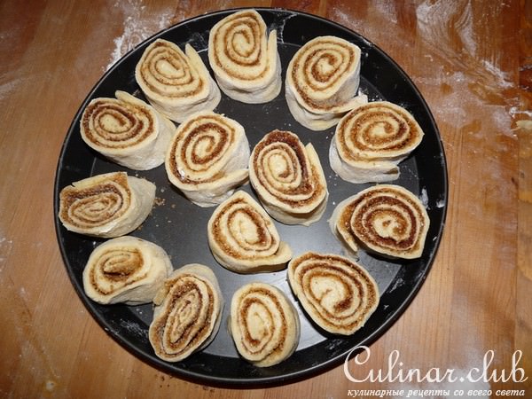 рулетики с кори-и-и-и-ицей и глазурь к ним