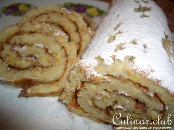 Яблочный рулет