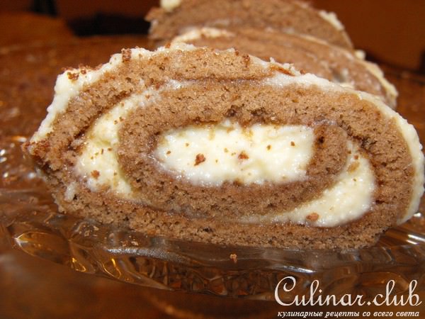 Рулет с кремом из маскарпоне