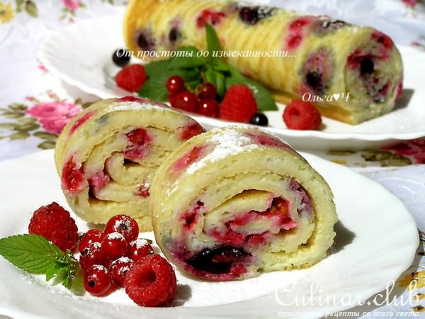 Блинные роллы с ягодами