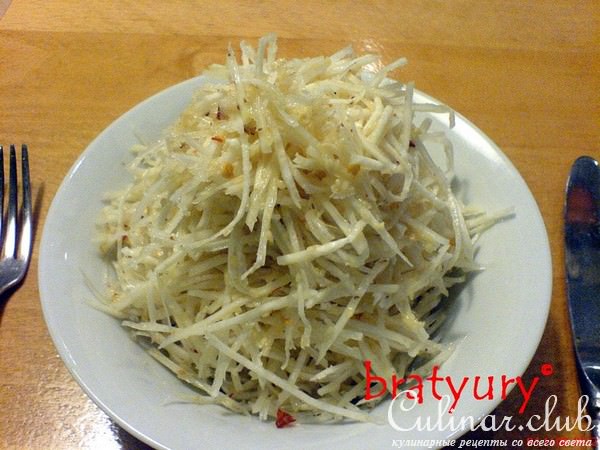 Салат из кольраби на редкость вкусный