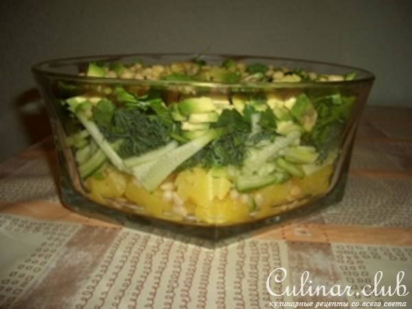 салат ЗЕЛЕНЫЙ с ананасами и орехами