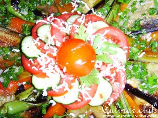 Болгарский овощной салат (зеленчукова салата)