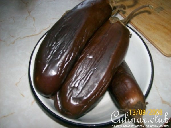 Салат из печеных баклажан (вариант)