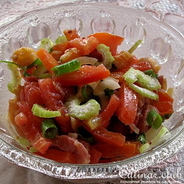 Салат с черешковым сельдереем и креветками