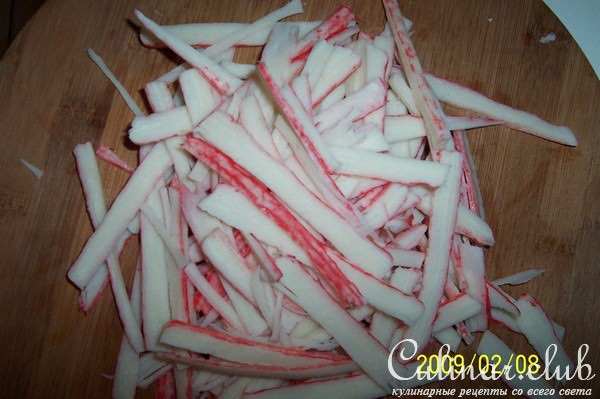 Салат с крабовыми палочками