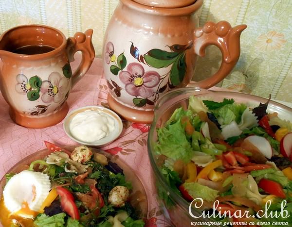 Салаты с карпаччо и осьминогами, а также две окрошки с ними же, и пара способов варки яиц-пашот