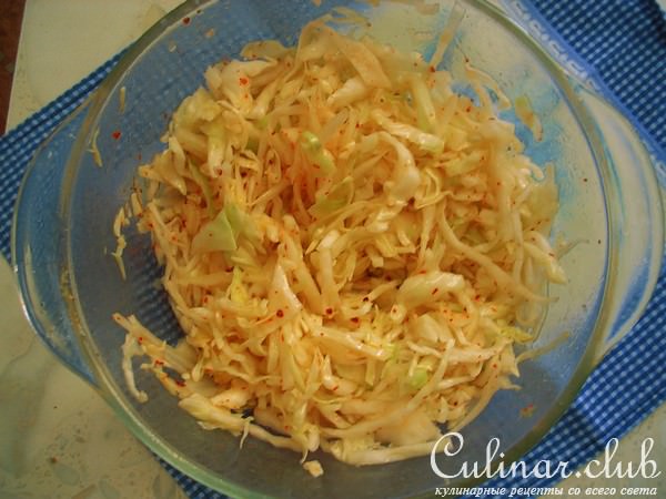 Салатик капустный кисло-острый
