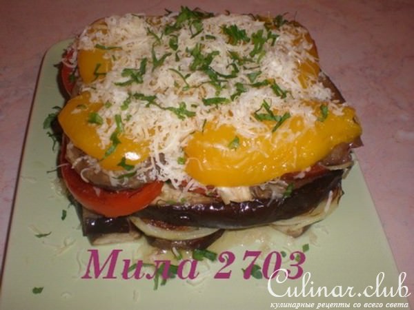 «Пианино» салат из печеных овощей с сыром и гренками