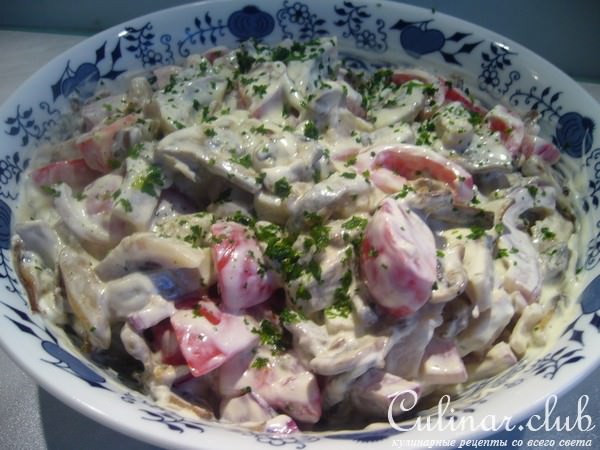 Селедочный салат с белыми грибами и шампиньонами