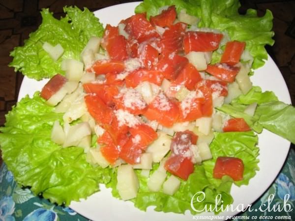Салат из семги и картофеля
