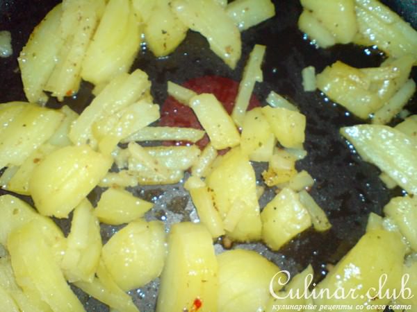 Тёплый огненный салат с зелёной фасолью и телячьим фаршем.