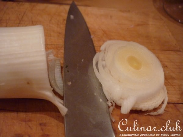 Салат с маринованными грибочками
