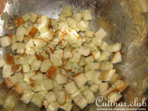 Салат с жареными грушами и голубым сыром