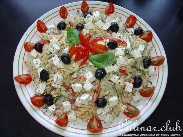 Fussili-салат с жаренными овощами.