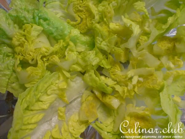 Тёплый салат из моркови, лосося и авокадо