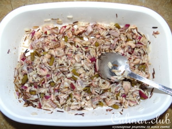 Рисовый Экспрессо-салат с осьминогами и соевым соусом