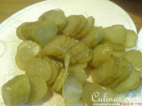 Салат из сельди, лука и яблока