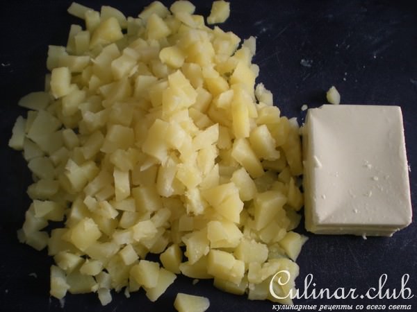 Картофельный салат с сыром Фета и курицей, сытный