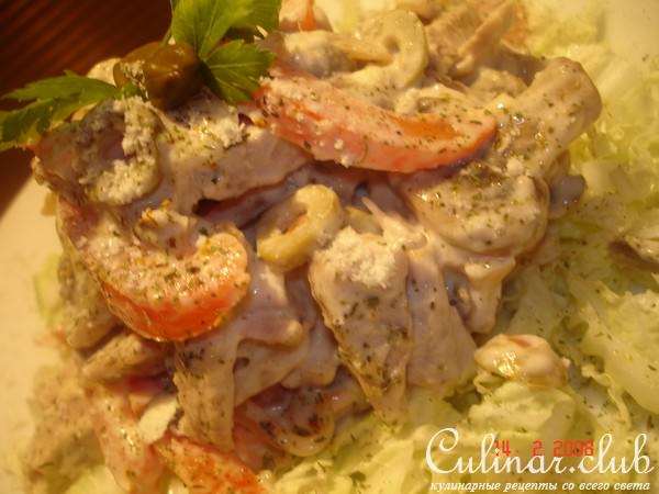 Салат из мяса с грибами, оливками и пекинской капустой
