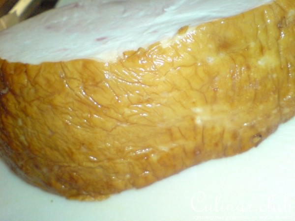 Салат из запечённого перца,"корейской" моркови и копчёной индейки. 
