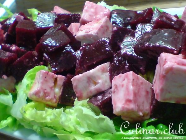 Салат из печёной свёклы с брынзой