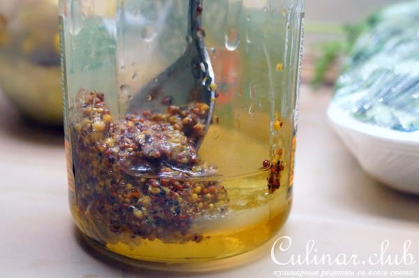 Тёплый овощной салат с курицей, самый вкусный, уж простите за столь смелое заявление.