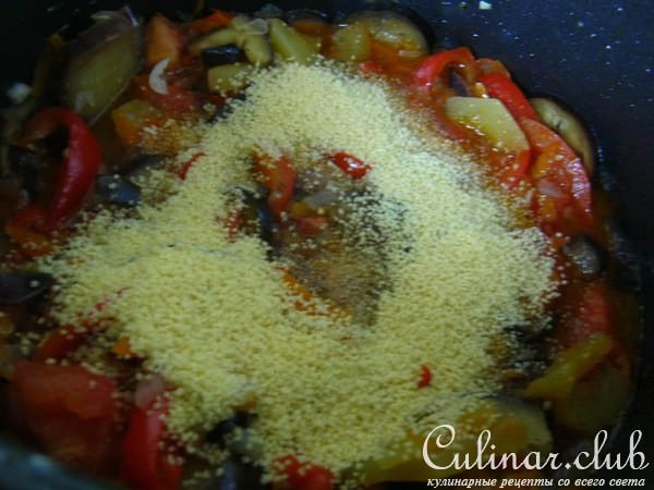 Теплый овощной салат с кускусом