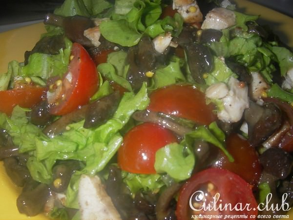 Салат с индейкой и опятами