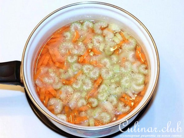 Салат с сельдереем и морковью по-китайски