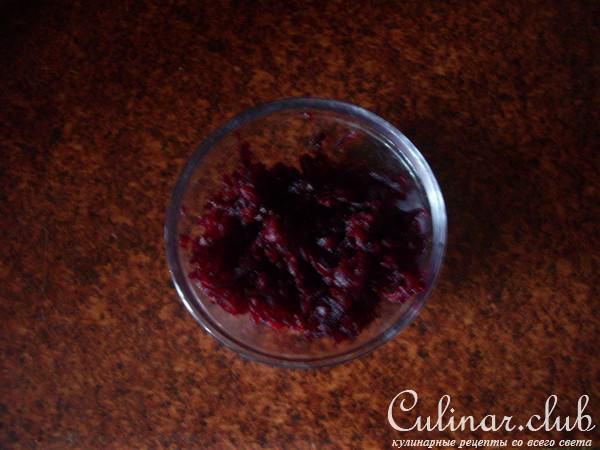 Салат с грушей, свеклой и адыгейским сыром