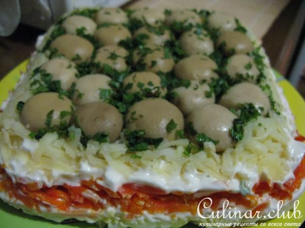 Салат " Грибная поляна " с курицей