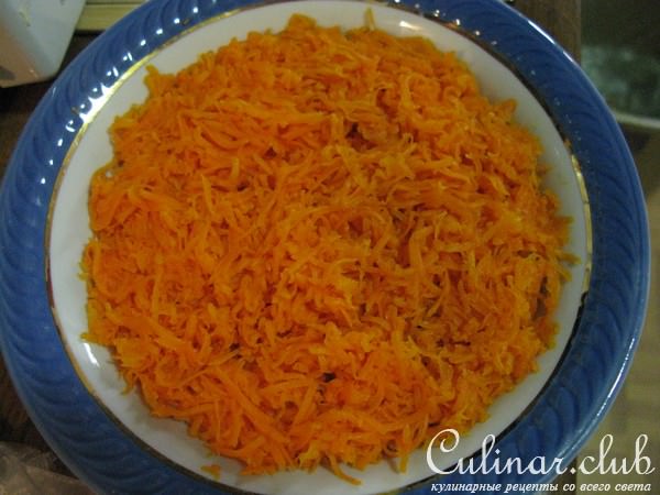 Салат " Нежность" с плавлеными сырками и курицей