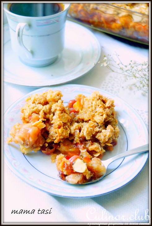 Крисп с крыжовником и персиками. Фруктовый пирог.