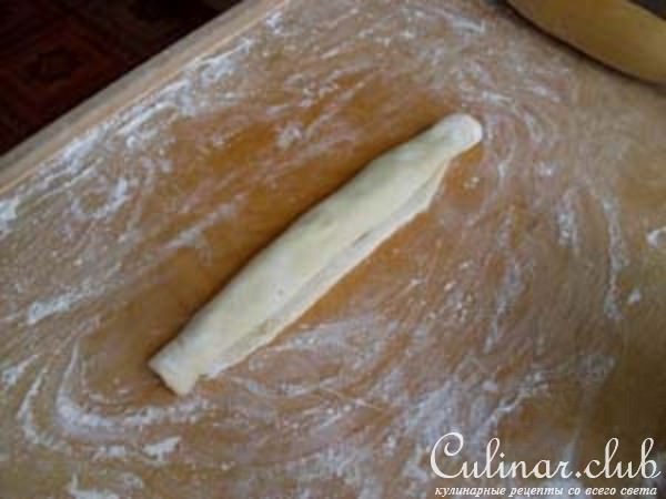 Пирог с маком и изюмом
