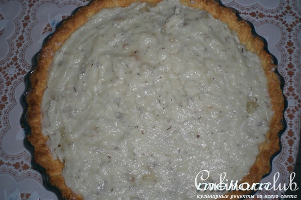 Тарт с грушами и кокосовым кремом