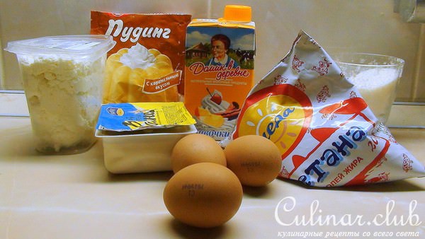 Карамельный, сырно-творожный пирог, наш ответ чизкейку. С розочками из ирисок.