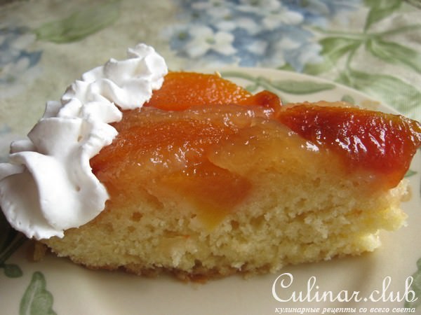 Tarte Tatin с персиками