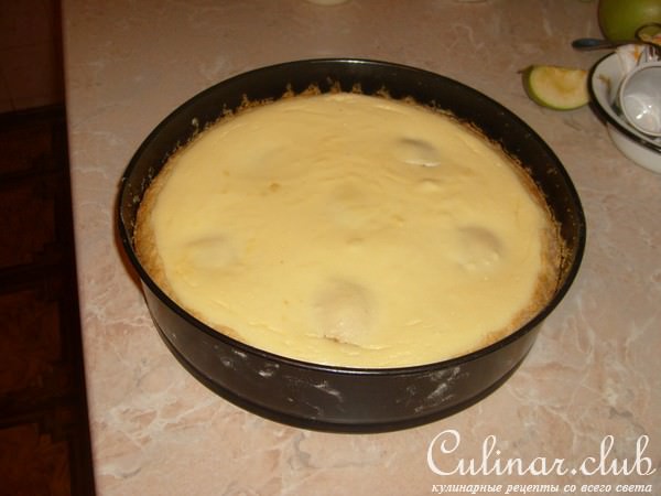 Пирог с персиками