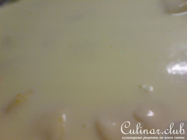 Пирог с грушами и маком под сметанной заливкой