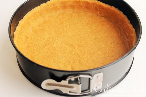 Пряный пирог с хурмой