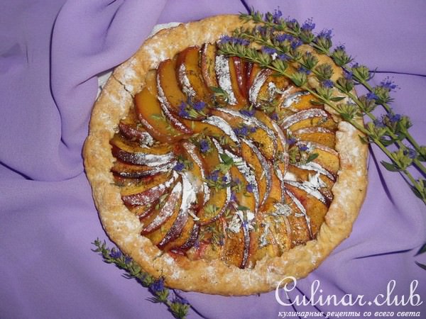 Тарт с нектаринами и иссопом